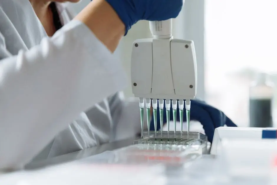 Unlocking Potentials: Confronting Solid-Phase Synthesis Limitations